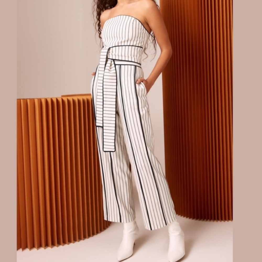 C/MEO COLLECTIVE Effigurate Pin Stripe Set Ivory/Navy XS